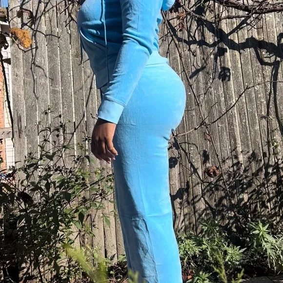 Juicy Couture Tracksuit Set - Picture 3 of 7